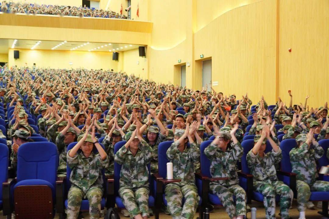 聚焦省两会|省七届人大三次会议陵水代表团召开全体会议